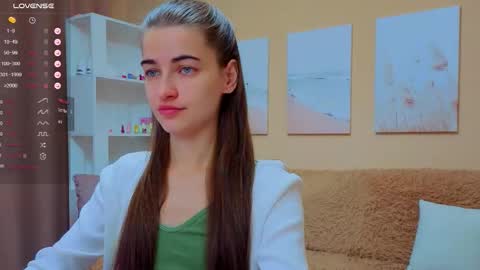 vikiberry online show from October 3, 10:09 am