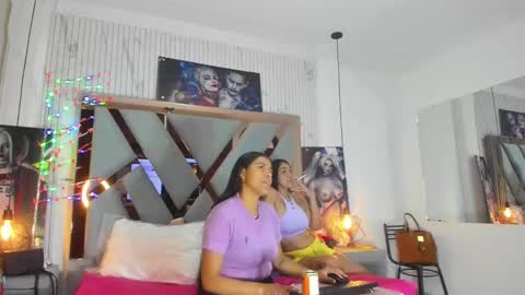 vikiTomson online show from December 15, 12:49 pm