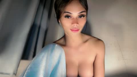 vikkylustfull online show from June 20, 3:43 am