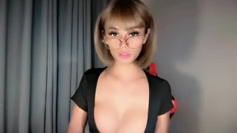 vikkylustfull online show from June 18, 4:03 am