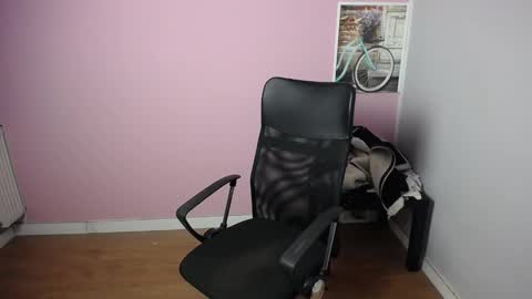 viktoria_lovely online show from February 14, 5:41 am