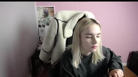 viktoria_lovely online show from November 25, 10:06 am