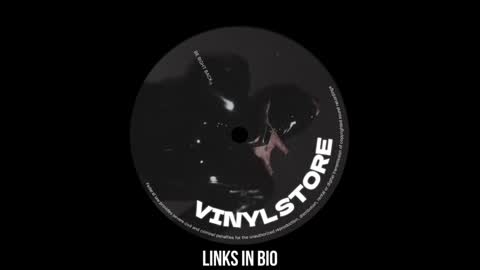 Snapshot of vinylstore chatting on January 12, 3:14 pm Diva Silvia online show from January 12, 3:14 pm