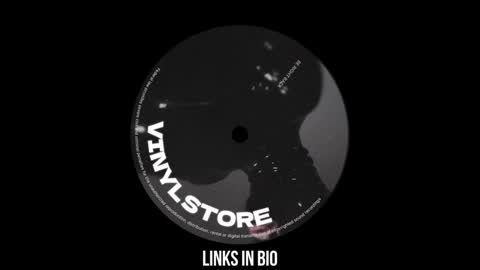 Snapshot of vinylstore chatting on January 18, 3:16 pm Diva Silvia online show from January 18, 3:16 pm