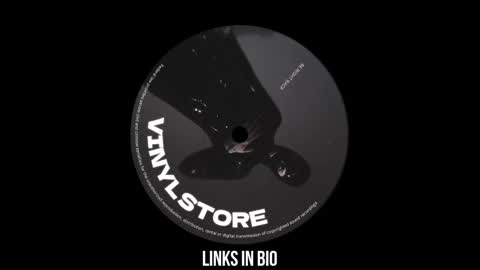 Snapshot of vinylstore chatting on March 1, 11:17 am Diva Silvia online show from March 1, 11:17 am
