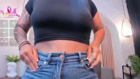 Violette online show from April 20, 9:56 am