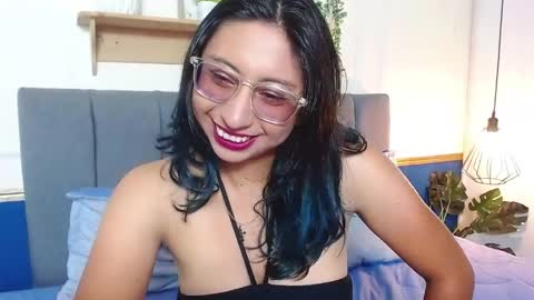 V I O L E T  online show from June 5, 7:42 pm