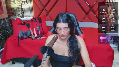 Violet online show from March 6, 2:23 pm