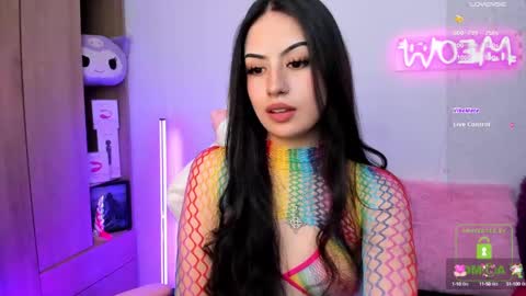 Snapshot of violet_catt chatting on February 13, 5:11 pm Violeta online show from February 13, 5:11 pm