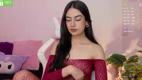 Snapshot of violet_catt chatting on October 10, 6:46 pm Violeta online show from October 10, 6:46 pm