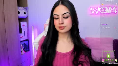 Snapshot of violet_catt chatting on February 4, 6:38 pm Violeta online show from February 4, 6:38 pm
