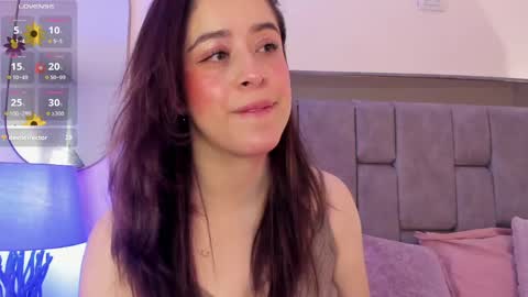 Violet Nova online show from April 18, 11:35 am