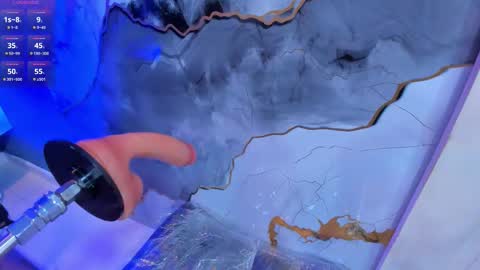 violet_throat online show from November 7, 4:51 am