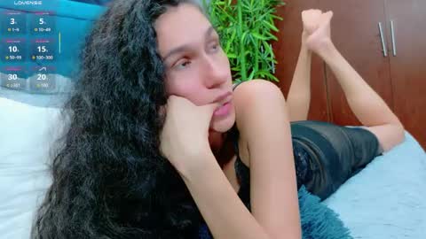 Violeta  online show from April 23, 12:29 pm