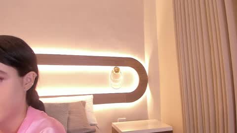 Violeta Sum online show from April 25, 12:52 pm