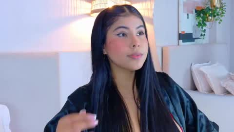 Violet online show from April 21, 11:39 am