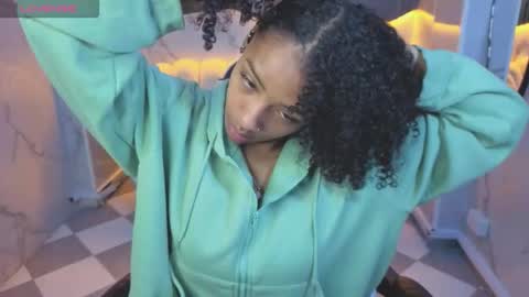 violeth_b online show from February 18, 12:59 pm