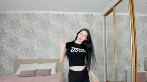 violetharmee online show from April 21, 1:42 am