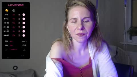 Violet  next stream December 6 online show from January 18, 9:55 pm