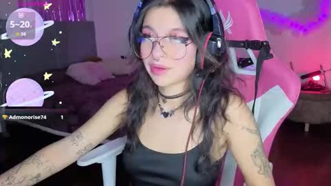   online show from January 15, 7:20 pm