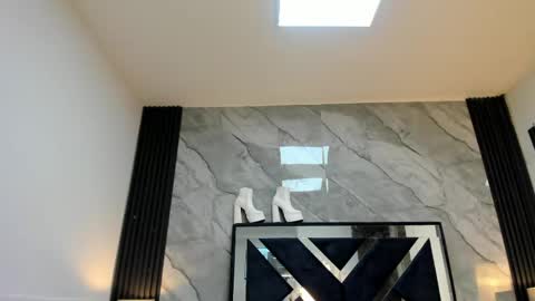 Violet Rose online show from April 28, 7:51 pm