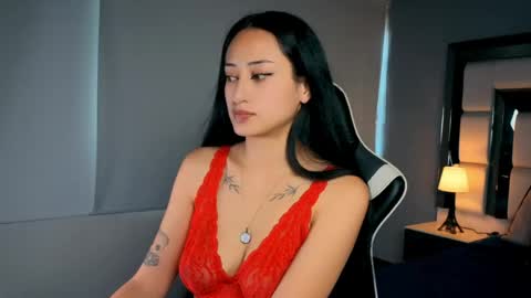 violetskinny online show from April 22, 8:39 pm