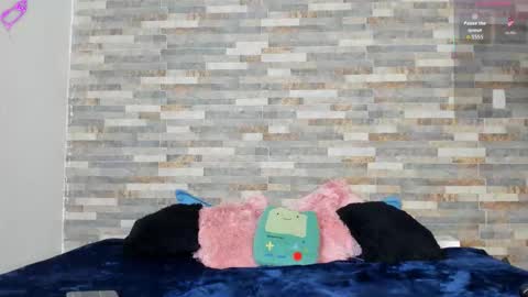 ViolettGolden online show from October 31, 8:40 am