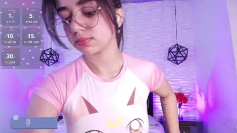 Violetta  online show from April 28, 11:25 am