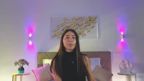violetta_finch online show from June 2, 11:22 am
