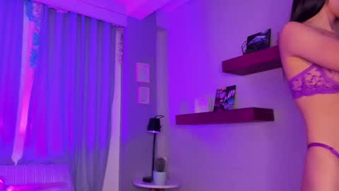 Snapshot of violetta_nur chatting on February 11, 10:28 pm Violetta nur online show from February 11, 10:28 pm