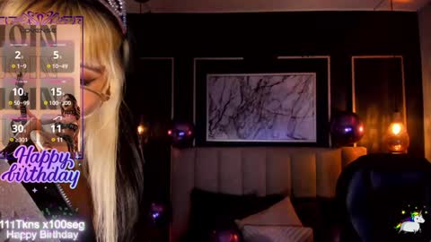 Snapshot of violetta_nur chatting on December 16, 5:06 am Violetta nur online show from December 16, 5:06 am