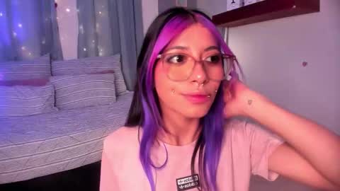 Snapshot of violetta_nur chatting on October 16, 1:08 am Violetta nur online show from October 16, 1:08 am