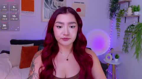 Violett Castel online show from June 7, 6:15 pm