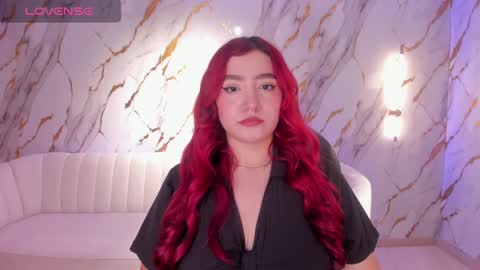 Snapshot of violettcastel chatting on February 15, 7:28 pm Violett Castel online show from February 15, 7:28 pm