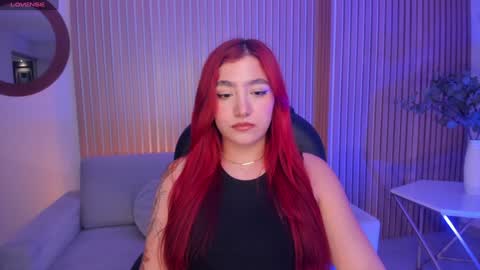 Snapshot of violettcastel chatting on January 25, 7:05 pm Violett Castel online show from January 25, 7:05 pm