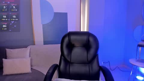 Snapshot of violettcastel chatting on January 30, 7:59 pm Violett Castel online show from January 30, 7:59 pm