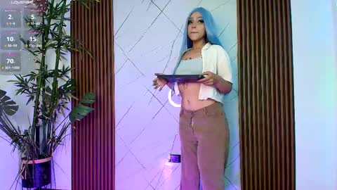 violettenoi online show from May 17, 9:36 pm