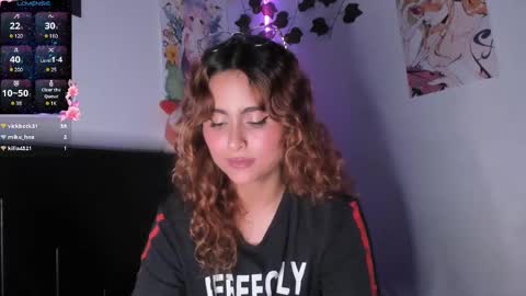 Snapshot of violetteramirez01 chatting on February 7, 10:41 pm Violette online show from February 7, 10:41 pm