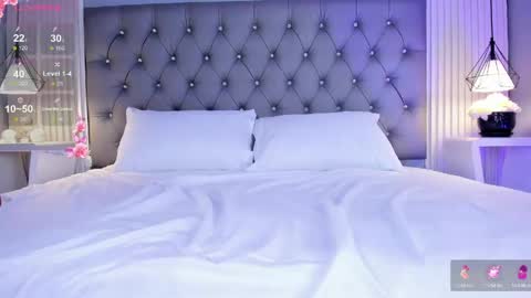 VioletthaRous online show from April 22, 2:52 am