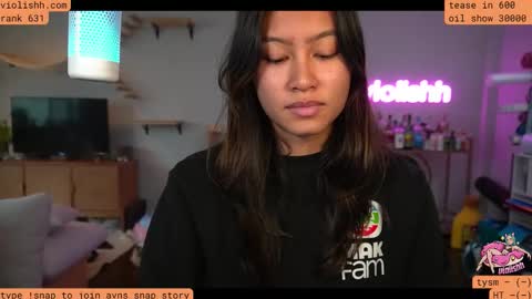 follow me on twitter violishh and ig violishh  online show from November 20, 8:43 pm