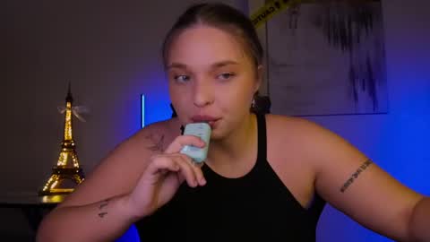 Violla online show from March 11, 2:21 am