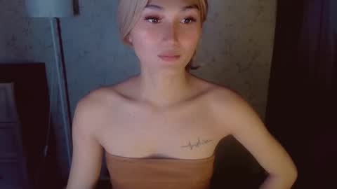 Pearl online show from April 26, 1:53 pm