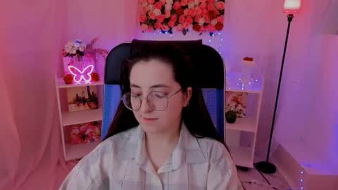 your love online show from September 17, 5:27 am