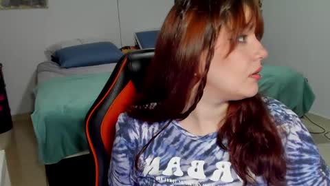 Snapshot of vitaxviper chatting on February 4, 11:27 pm Vit a Viper online show from February 4, 11:27 pm