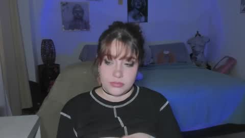 Snapshot of vitaxviper chatting on February 17, 8:49 pm Vit a Viper online show from February 17, 8:49 pm