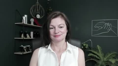 Vivian online show from June 25, 6:29 am