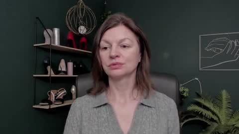 Vivian online show from December 3, 7:11 am