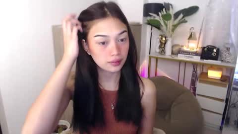 Vivian online show from September 23, 1:26 am