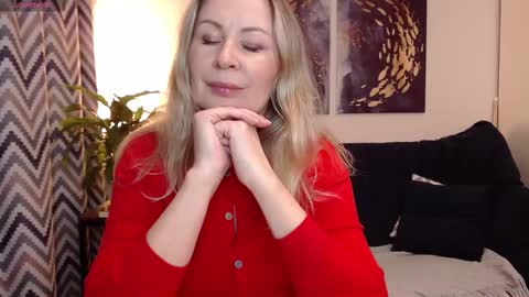 Snapshot of vivian_soul chatting on October 18, 5:15 pm Vivian online show from October 18, 5:15 pm