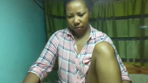 viviane0812 online show from November 22, 12:30 pm